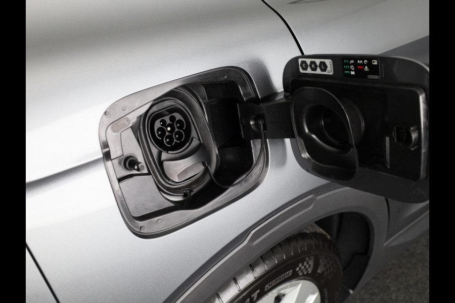 Škoda Elroq 60 Business Edition 204pk | Blind Spot | Navi | Camera | Cruise Control | Park Assist | Stoelverwarming