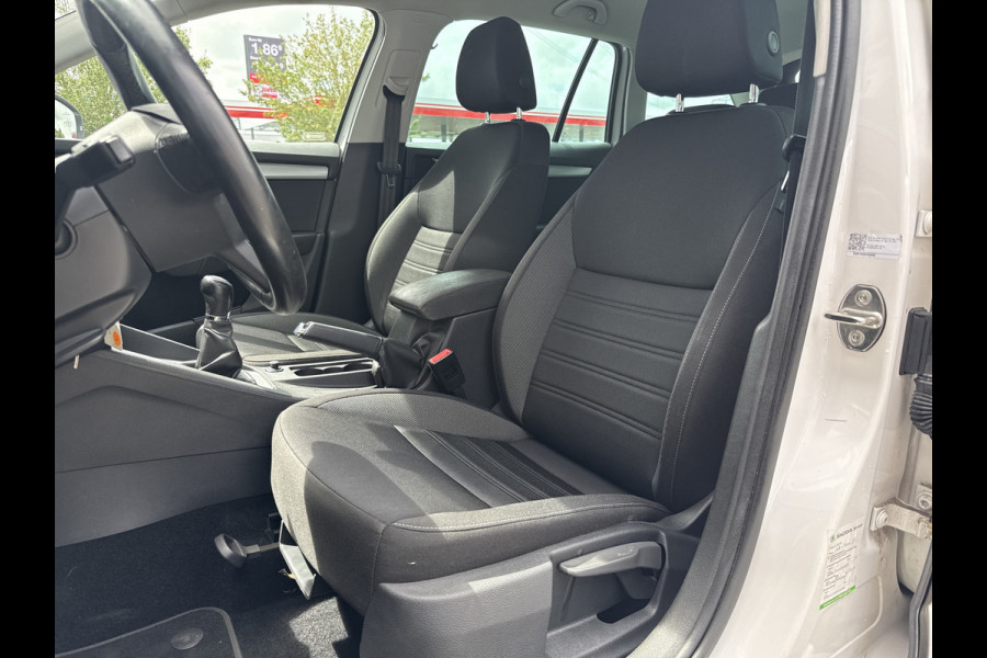 Škoda Octavia Combi 1.0 TSI Ambition Business | NL-auto | Navi | Carplay | Clima | PDC | BTW