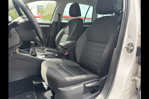 Škoda Octavia Combi 1.0 TSI Ambition Business | NL-auto | Navi | Carplay | Clima | PDC | BTW