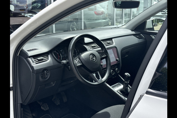 Škoda Octavia Combi 1.0 TSI Ambition Business | NL-auto | Navi | Carplay | Clima | PDC | BTW