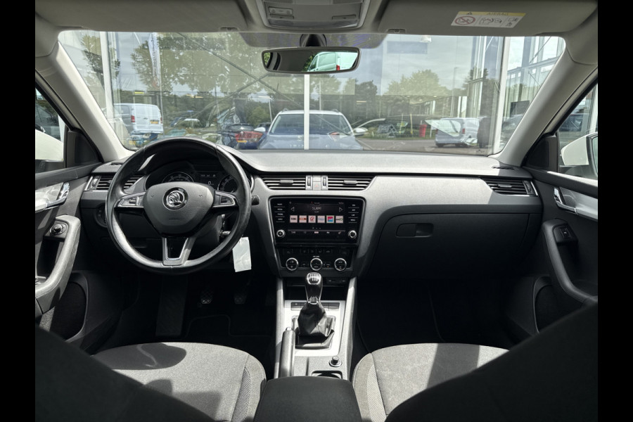 Škoda Octavia Combi 1.0 TSI Ambition Business | NL-auto | Navi | Carplay | Clima | PDC | BTW