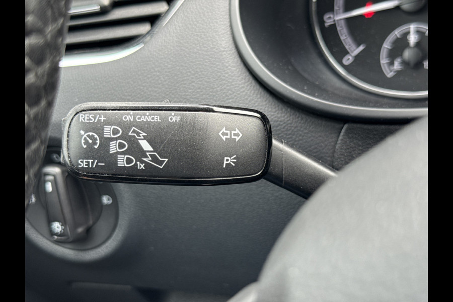 Škoda Octavia Combi 1.0 TSI Ambition Business | NL-auto | Navi | Carplay | Clima | PDC | BTW