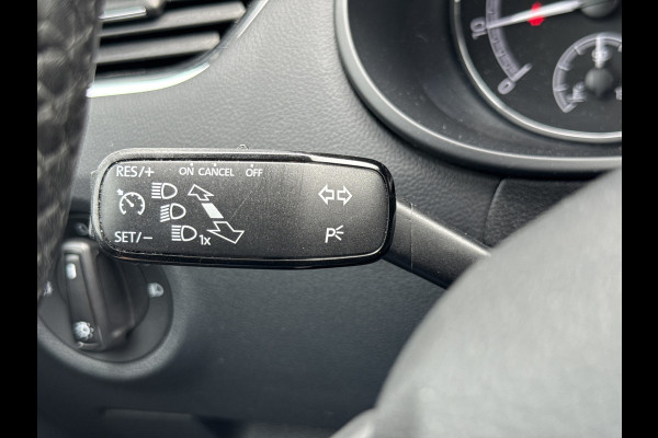 Škoda Octavia Combi 1.0 TSI Ambition Business | NL-auto | Navi | Carplay | Clima | PDC | BTW
