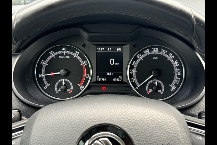 Škoda Octavia Combi 1.0 TSI Ambition Business | NL-auto | Navi | Carplay | Clima | PDC | BTW