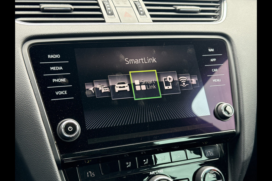 Škoda Octavia Combi 1.0 TSI Ambition Business | NL-auto | Navi | Carplay | Clima | PDC | BTW