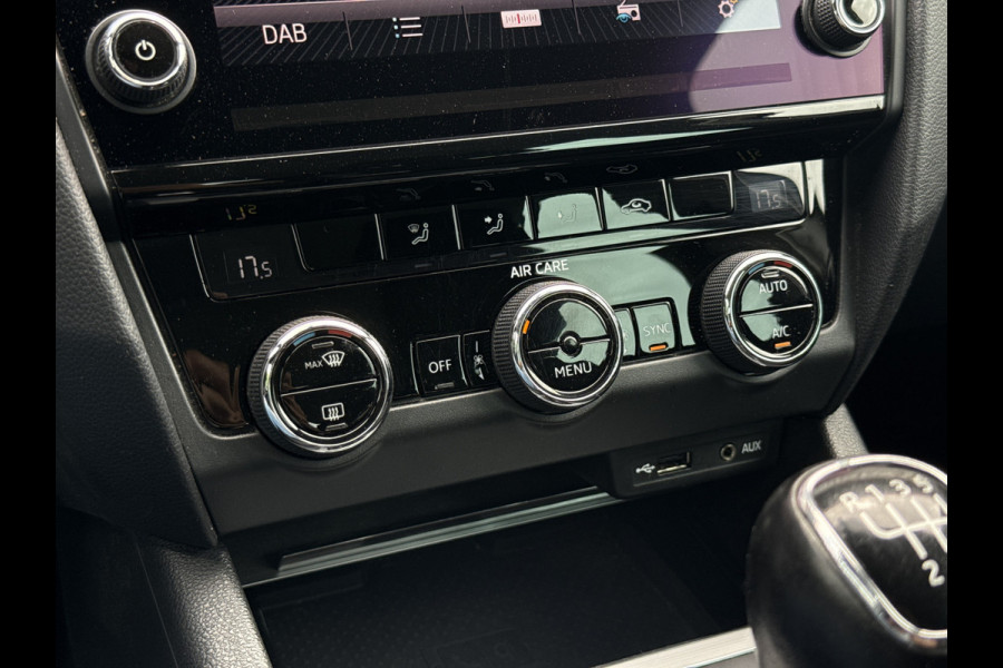 Škoda Octavia Combi 1.0 TSI Ambition Business | NL-auto | Navi | Carplay | Clima | PDC | BTW