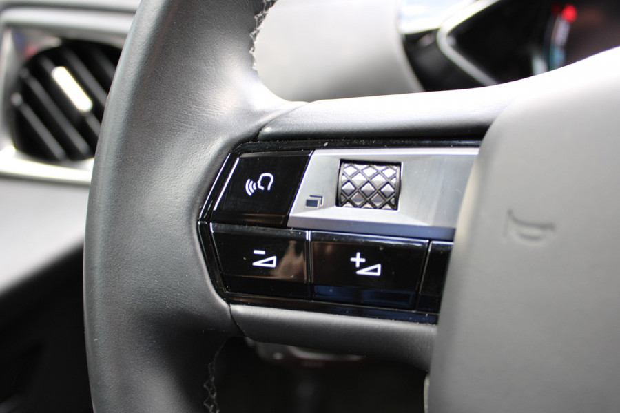 DS DS 3 Crossback E-Tense Performance Line+ 50 kWh | Head-up | Camera | Cruise control | Stoelverwarming