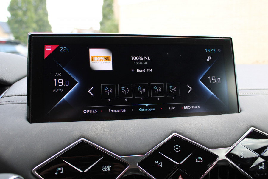 DS DS 3 Crossback E-Tense Performance Line+ 50 kWh | Head-up | Camera | Cruise control | Stoelverwarming