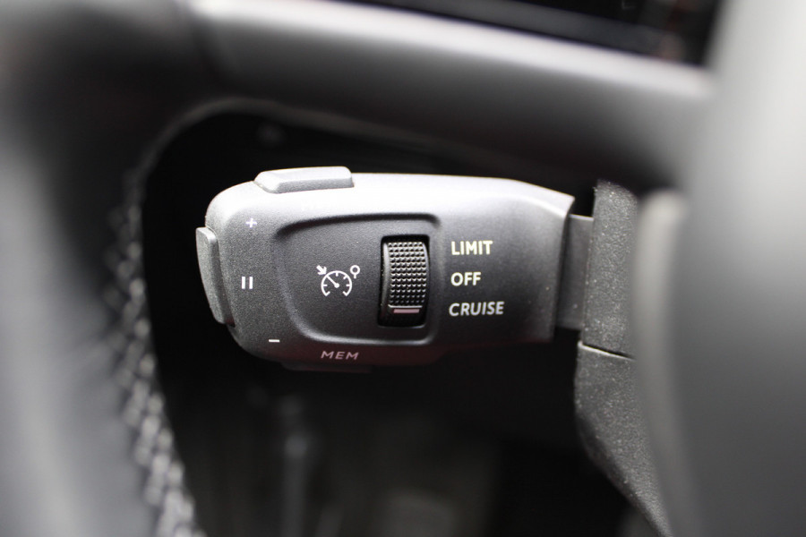 DS DS 3 Crossback E-Tense Performance Line+ 50 kWh | Head-up | Camera | Cruise control | Stoelverwarming
