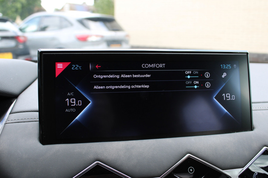 DS DS 3 Crossback E-Tense Performance Line+ 50 kWh | Head-up | Camera | Cruise control | Stoelverwarming
