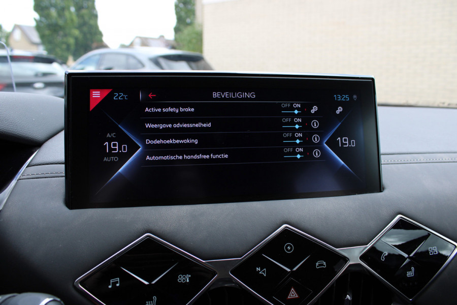 DS DS 3 Crossback E-Tense Performance Line+ 50 kWh | Head-up | Camera | Cruise control | Stoelverwarming