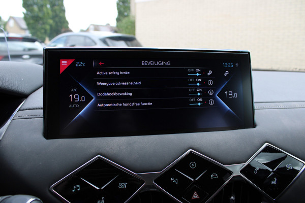 DS DS 3 Crossback E-Tense Performance Line+ 50 kWh | Head-up | Camera | Cruise control | Stoelverwarming
