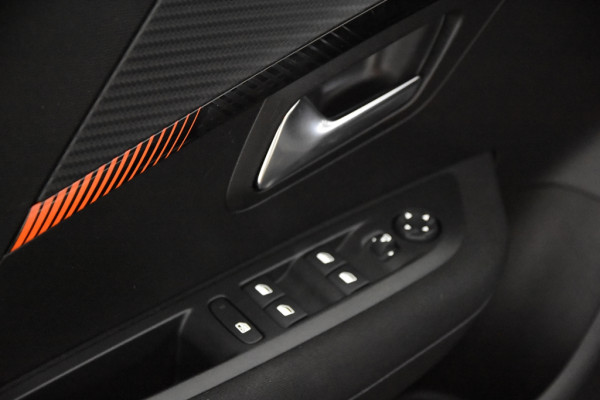 Peugeot 208 *Navigatie*Park assist*Carplay*