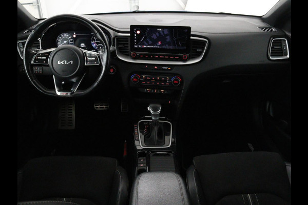 Kia Ceed 1.5 T-GDi GT-Line | Panoramadak | Stoel & stuurverwarming | Adaptive cruise | Trekhaak | Leder/Alcantara | Carplay | Camera | Digital Cockpit | Full LED