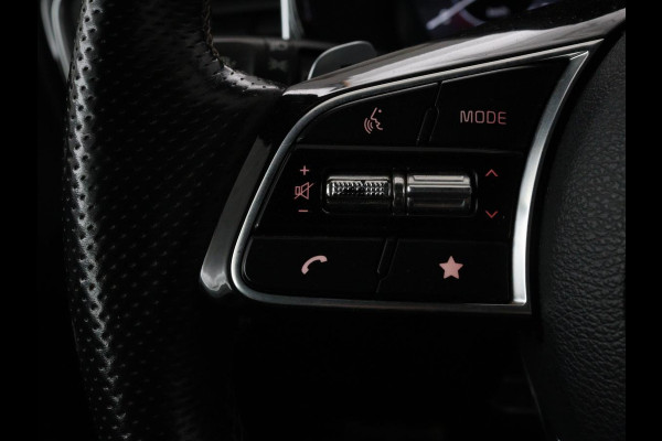 Kia Ceed 1.5 T-GDi GT-Line | Panoramadak | Stoel & stuurverwarming | Adaptive cruise | Trekhaak | Leder/Alcantara | Carplay | Camera | Digital Cockpit | Full LED