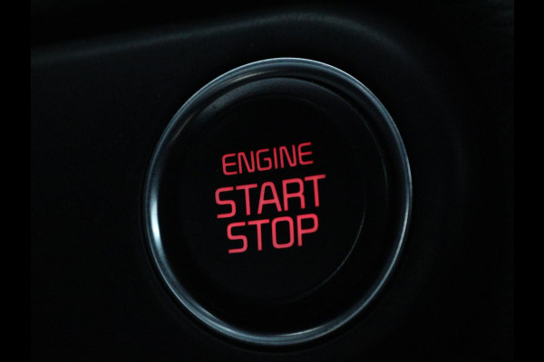 Kia Ceed 1.5 T-GDi GT-Line | Panoramadak | Stoel & stuurverwarming | Adaptive cruise | Trekhaak | Leder/Alcantara | Carplay | Camera | Digital Cockpit | Full LED
