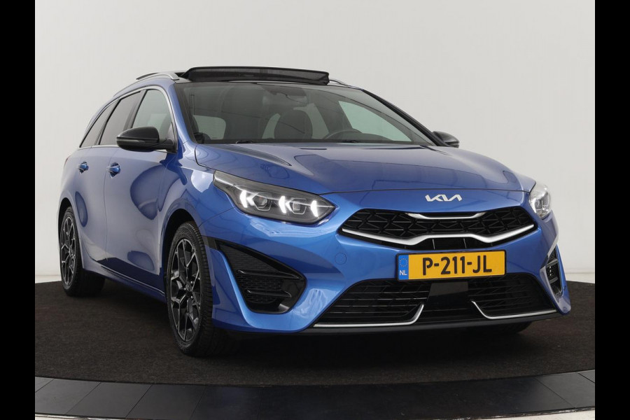 Kia Ceed 1.5 T-GDi GT-Line | Panoramadak | Stoel & stuurverwarming | Adaptive cruise | Trekhaak | Leder/Alcantara | Carplay | Camera | Digital Cockpit | Full LED