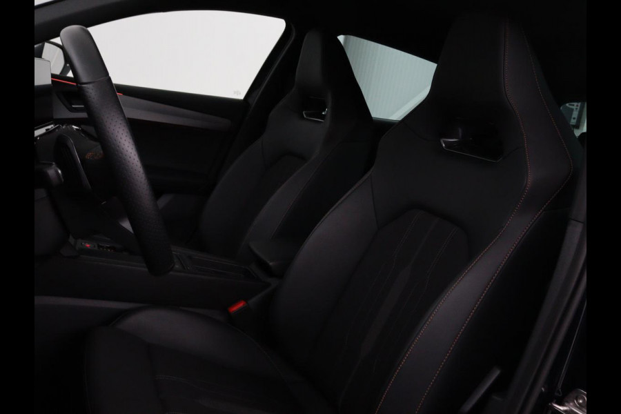 CUPRA Leon 1.4 e-Hybrid | Stoel & stuurverwarming | Camera | Adaptive cruise | Sfeerverlichting | Navigatie | Keyless | Full LED | Park Assist | PHEV