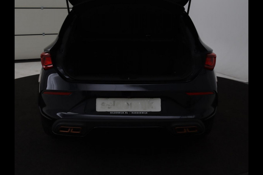 CUPRA Leon 1.4 e-Hybrid | Stoel & stuurverwarming | Camera | Adaptive cruise | Sfeerverlichting | Navigatie | Keyless | Full LED | Park Assist | PHEV