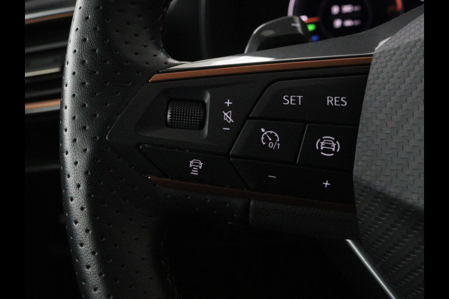 CUPRA Leon 1.4 e-Hybrid | Stoel & stuurverwarming | Camera | Adaptive cruise | Sfeerverlichting | Navigatie | Keyless | Full LED | Park Assist | PHEV