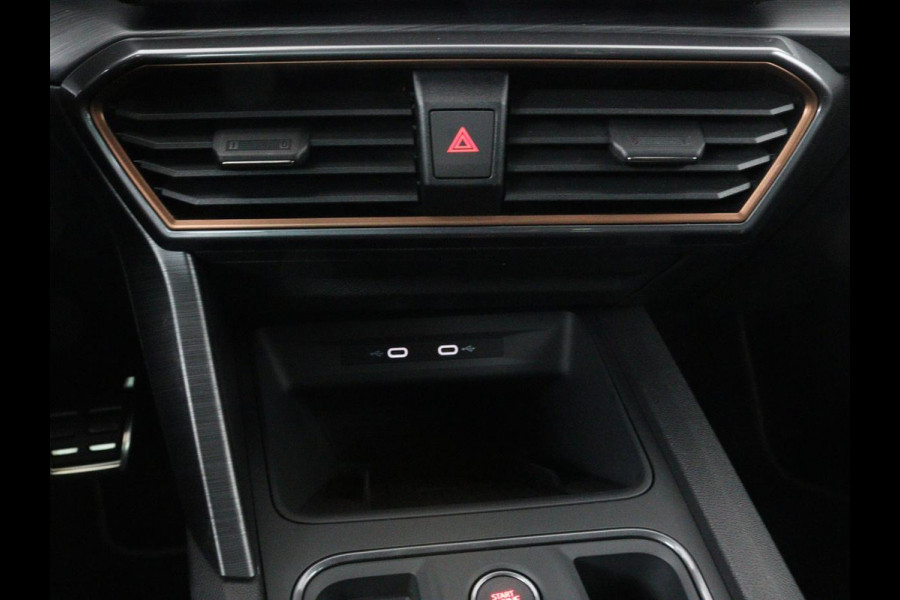 CUPRA Leon 1.4 e-Hybrid | Stoel & stuurverwarming | Camera | Adaptive cruise | Sfeerverlichting | Navigatie | Keyless | Full LED | Park Assist | PHEV