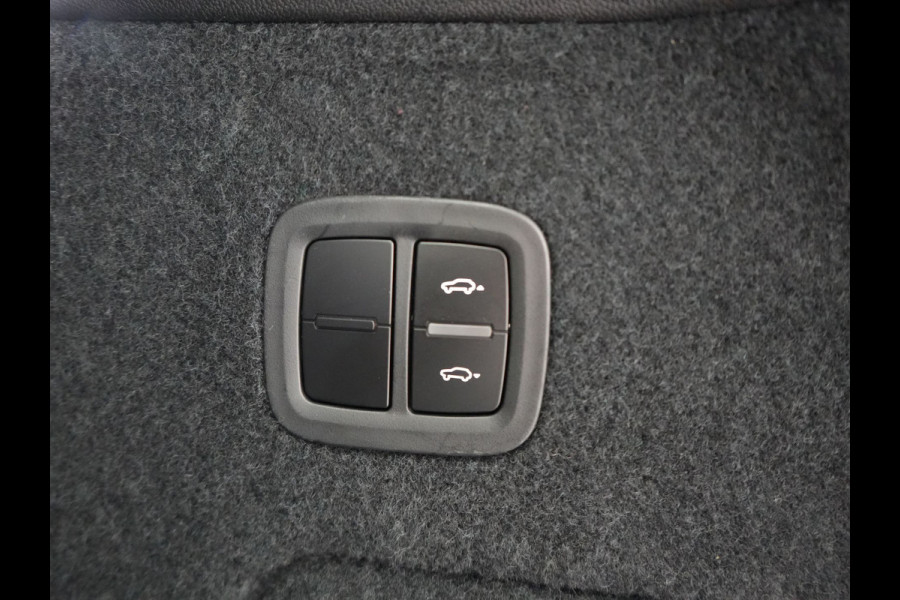 Porsche Cayenne 3.0 E-Hybrid Plug In Hybrid 462pk Dealer O.H PHEV | Panodak | Luchtvering | 4 Wiel Besturing | PDLS+ | Adaptive Cruise | Sportchrono | Softclose |21"L.M |  14 Weg Lederen Sportstoelen & Memory |