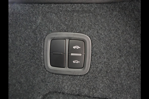 Porsche Cayenne 3.0 E-Hybrid Plug In Hybrid 462pk Dealer O.H PHEV | Panodak | Luchtvering | 4 Wiel Besturing | PDLS+ | Adaptive Cruise | Sportchrono | Softclose |21"L.M |  14 Weg Lederen Sportstoelen & Memory |