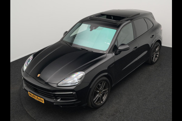 Porsche Cayenne 3.0 E-Hybrid Plug In Hybrid 462pk Dealer O.H PHEV | Panodak | Luchtvering | 4 Wiel Besturing | PDLS+ | Adaptive Cruise | Sportchrono | Softclose |21"L.M |  14 Weg Lederen Sportstoelen & Memory |