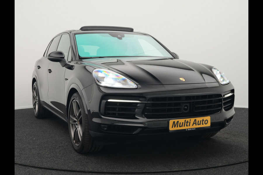 Porsche Cayenne 3.0 E-Hybrid Plug In Hybrid 462pk Dealer O.H PHEV | Panodak | Luchtvering | 4 Wiel Besturing | PDLS+ | Adaptive Cruise | Sportchrono | Softclose |21"L.M |  14 Weg Lederen Sportstoelen & Memory |