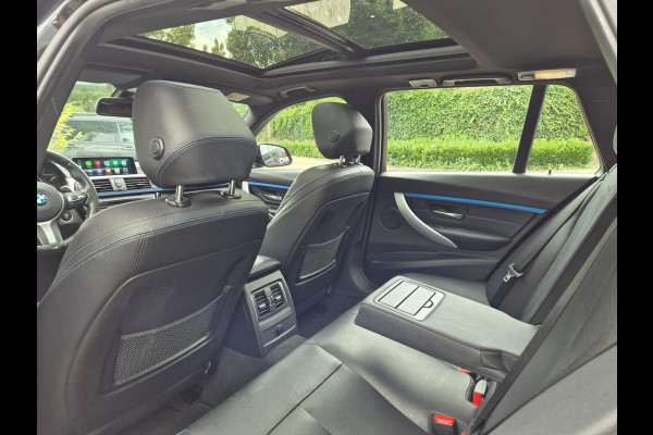 BMW 3 Serie Touring 320i High Executive M Sport Panorama Apple CarPlay Trekhaak NAP APK Rijklaar