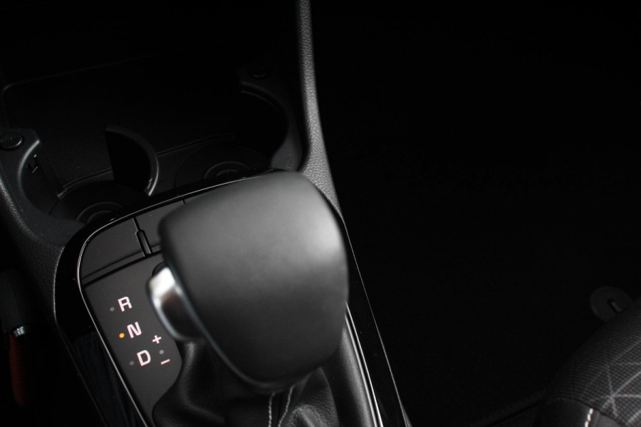 Kia Picanto 1.0 DPi DynamicLine Automaat Navigatie Apple Carplay/Android Auto Airco Camera Lichtmetalen velgen