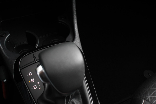 Kia Picanto 1.0 DPi DynamicLine Automaat Navigatie Apple Carplay/Android Auto Airco Camera Lichtmetalen velgen