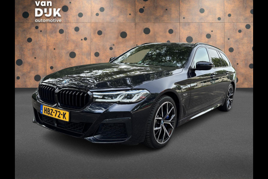 BMW 5 Serie Touring 530e xDrive Business Edition. M Sport Hybrid 292PK Carbonschwarz Pano dak Head up Display  Co Pilot Adaptive Suspension Laser Lights