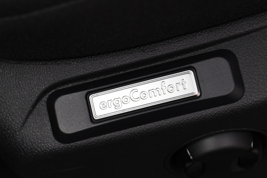 Volkswagen Caddy Cargo 2.0 TDI DSG R-Line | LED | Camera | CarPlay | DAB | Trekhaak | Keyless Go | Fabrieksgarantie