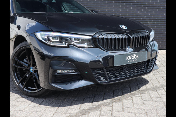 BMW 3 Serie Touring 320e xDrive M Sport | Panodak |Sportleder | LED |