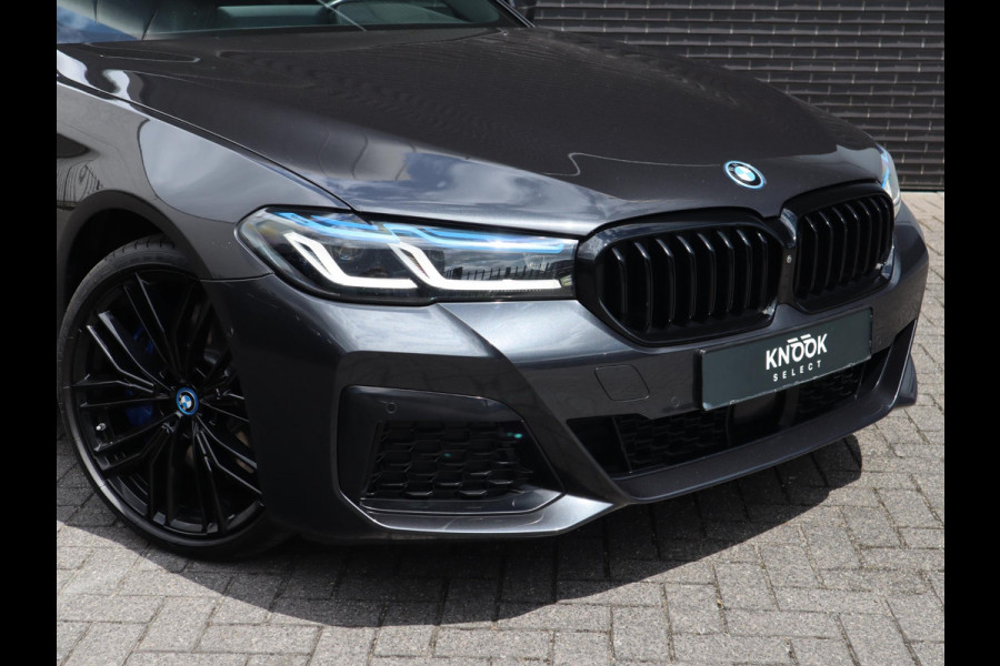 BMW 5 Serie 545e xDrive M sport | Head Up | Comfortleder + Memory |  Schuif-/kanteldak |