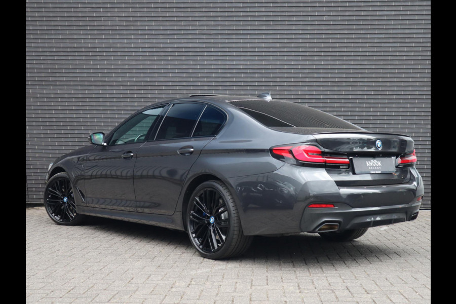 BMW 5 Serie 545e xDrive M sport | Head Up | Comfortleder + Memory |  Schuif-/kanteldak |