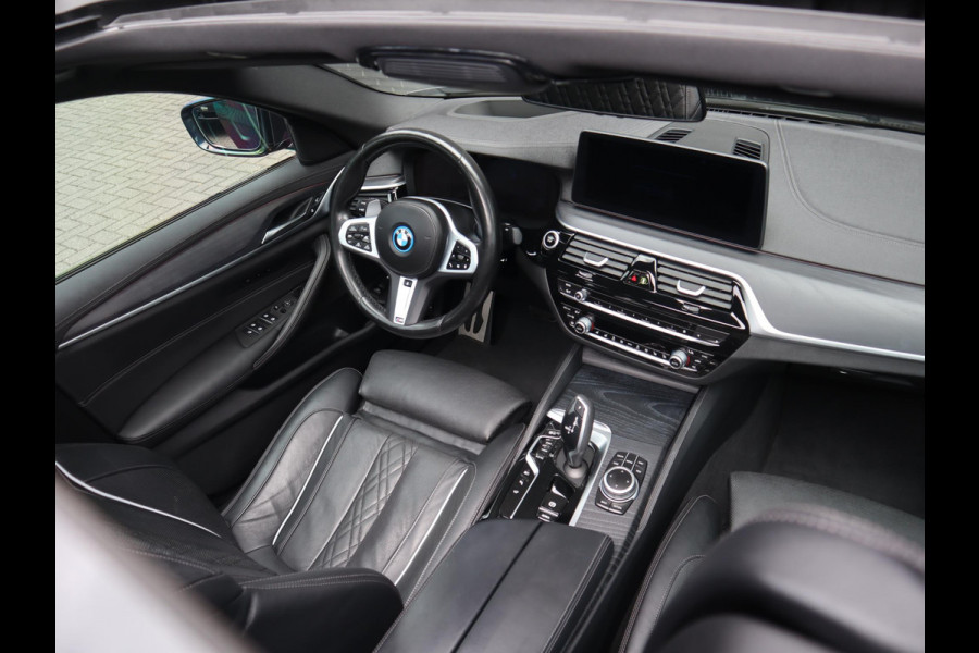 BMW 5 Serie 545e xDrive M sport | Head Up | Comfortleder + Memory |  Schuif-/kanteldak |