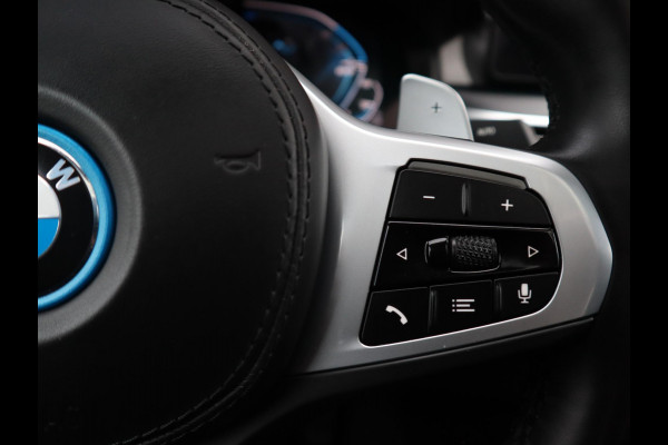 BMW 5 Serie 545e xDrive M sport | Head Up | Comfortleder + Memory |  Schuif-/kanteldak |