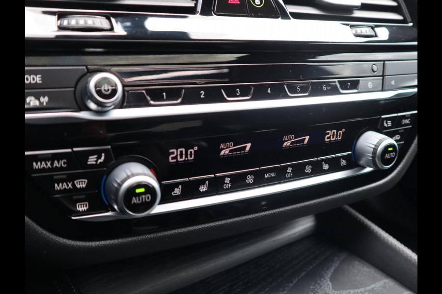 BMW 5 Serie 545e xDrive M sport | Head Up | Comfortleder + Memory |  Schuif-/kanteldak |
