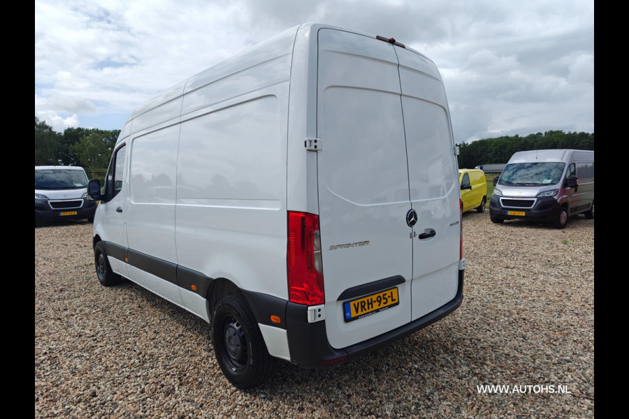 Mercedes-Benz Sprinter 314 2.2 CDI L2H2 , 143 PK , Airco , cruise , camera , Euro 6 , Nette bus.