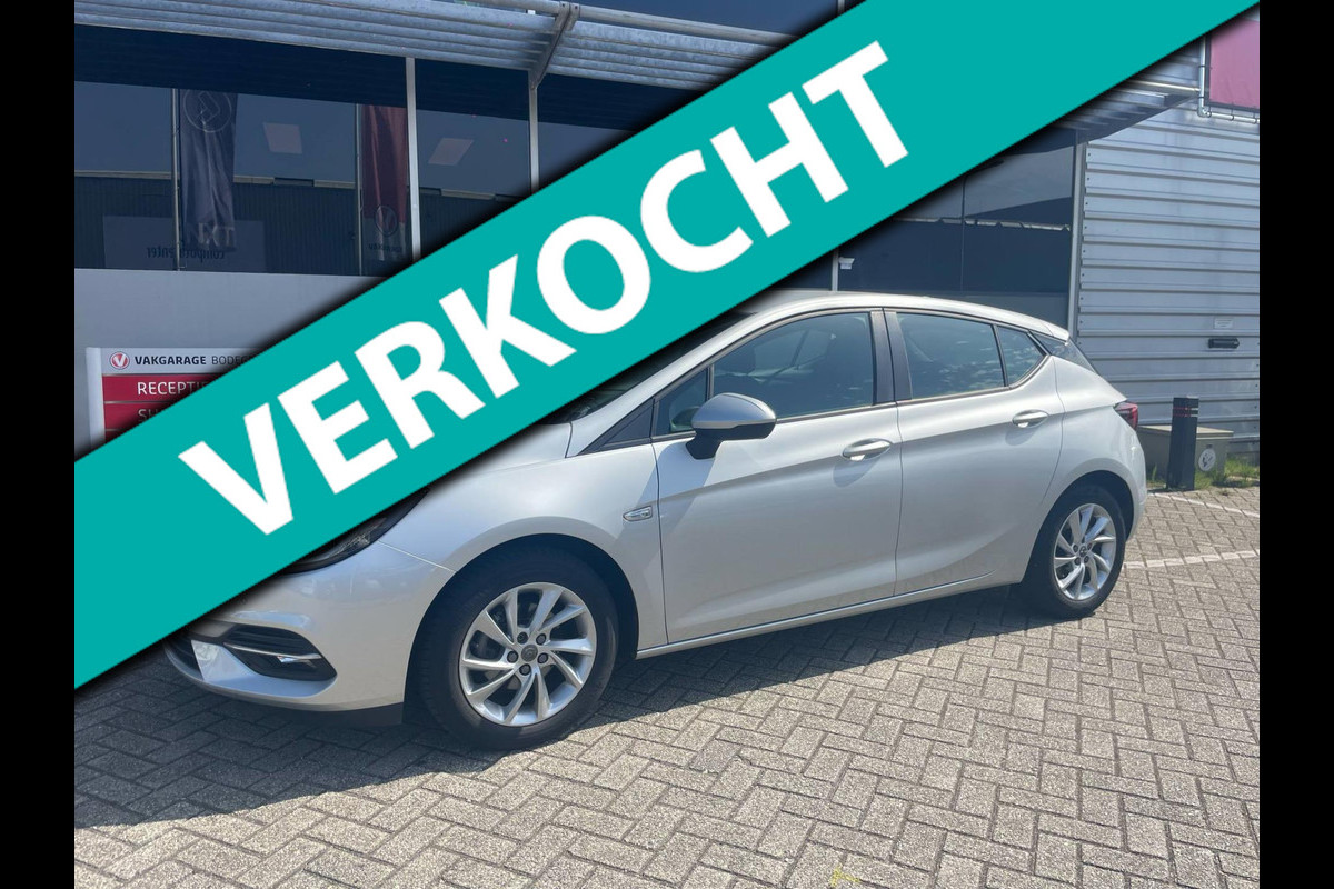 Opel Astra 1.2 Edition / camera / navigatie / trekhaak Opel Astra 1.2 Edition / camera / navigatie / trekhaak