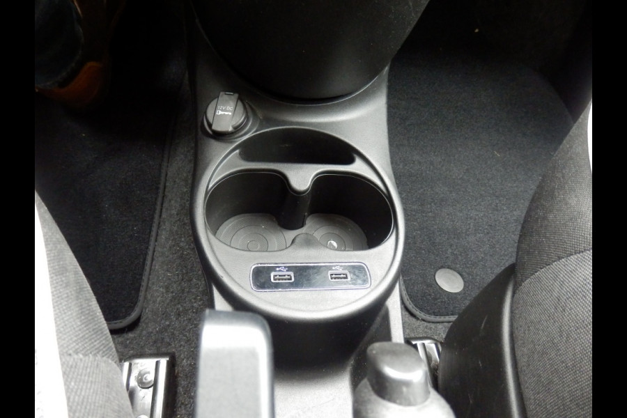 Fiat 500C 70pk | Lounge | Apple Carpl. / Andr. Auto | Cruise ctrl |