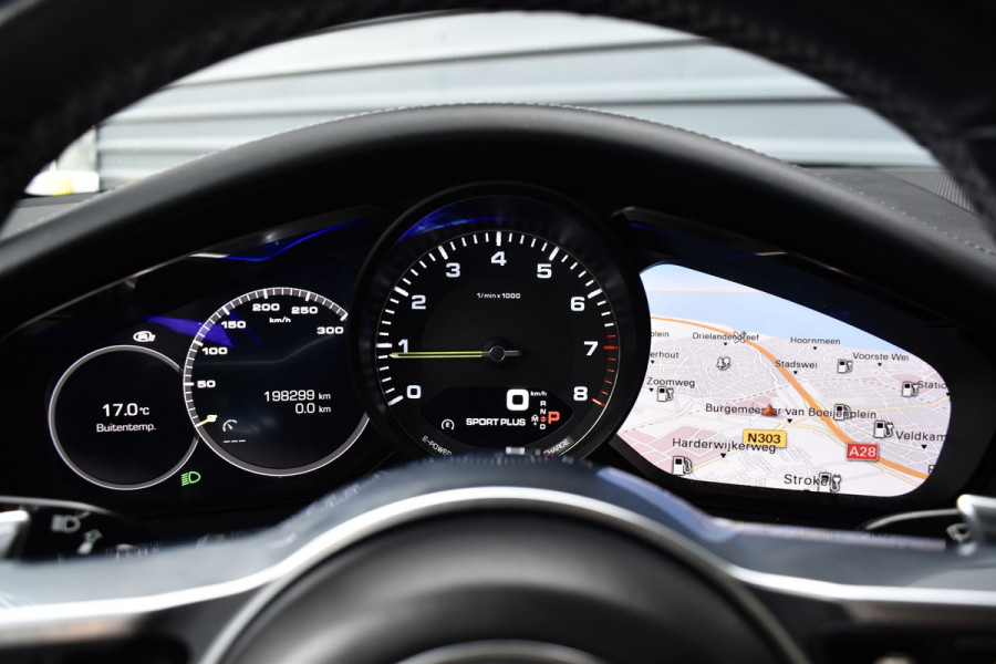Porsche Panamera 2.9 4 E-Hybrid 462pk SportDesign | Panoramadak | 21'' Velgen | Bose | Sfeerverlichting | Luchtvering | Sportuitlaat |