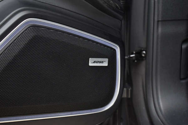 Porsche Panamera 2.9 4 E-Hybrid 462pk SportDesign | Panoramadak | 21'' Velgen | Bose | Sfeerverlichting | Luchtvering | Sportuitlaat |