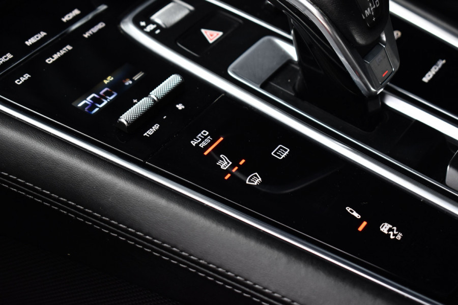 Porsche Panamera 2.9 4 E-Hybrid 462pk SportDesign | Panoramadak | 21'' Velgen | Bose | Sfeerverlichting | Luchtvering | Sportuitlaat |