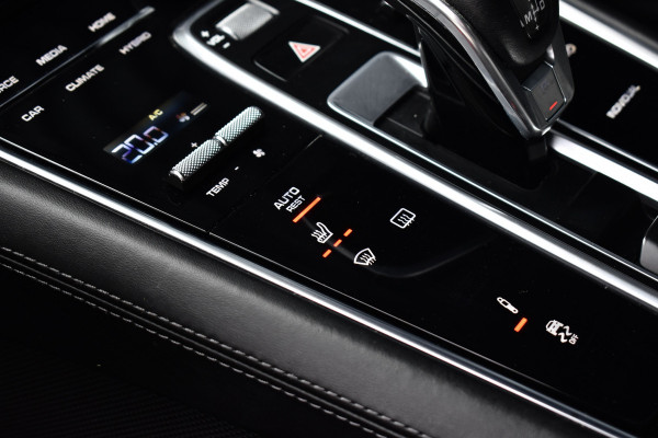 Porsche Panamera 2.9 4 E-Hybrid 462pk SportDesign | Panoramadak | 21'' Velgen | Bose | Sfeerverlichting | Luchtvering | Sportuitlaat |