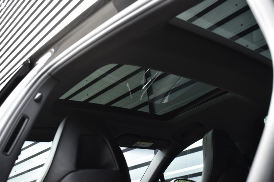 Porsche Panamera 2.9 4 E-Hybrid 462pk SportDesign | Panoramadak | 21'' Velgen | Bose | Sfeerverlichting | Luchtvering | Sportuitlaat |