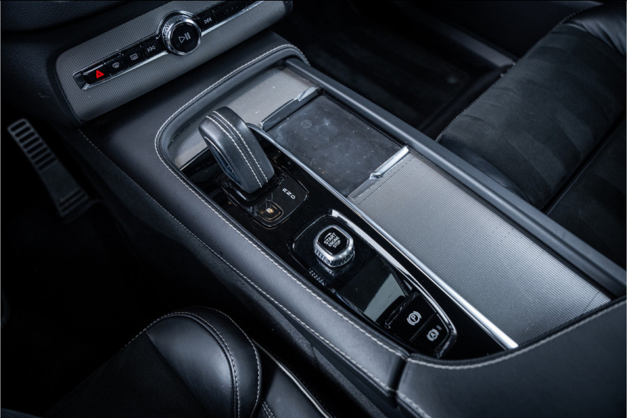 Volvo XC90 2.0 T8 Recharge AWD R-Design Long Range 7P - Panorama | Elek. Trekhaak | H&K | Memory | 360 Camera