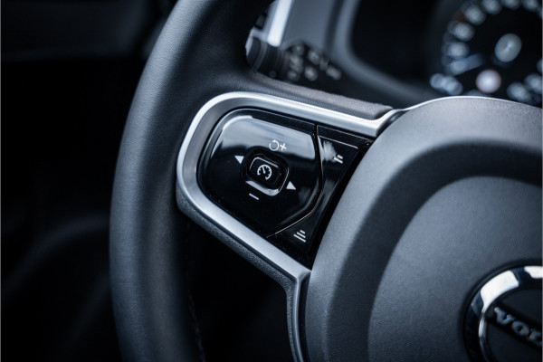 Volvo XC90 2.0 T8 Recharge AWD R-Design Long Range 7P - Panorama | Elek. Trekhaak | H&K | Memory | 360 Camera